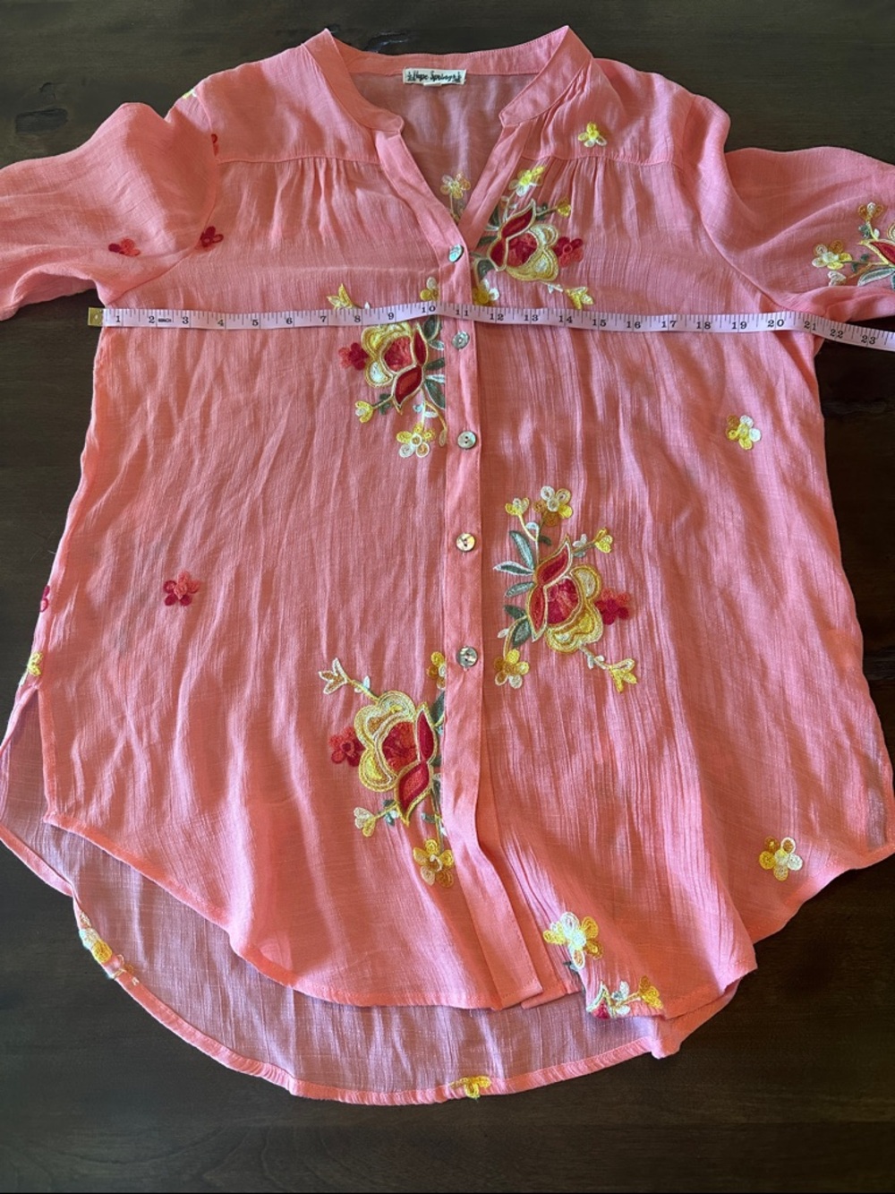 Hope Springs Embroidered Coral Pink  Blouse Size Large - Picture 12 of 13